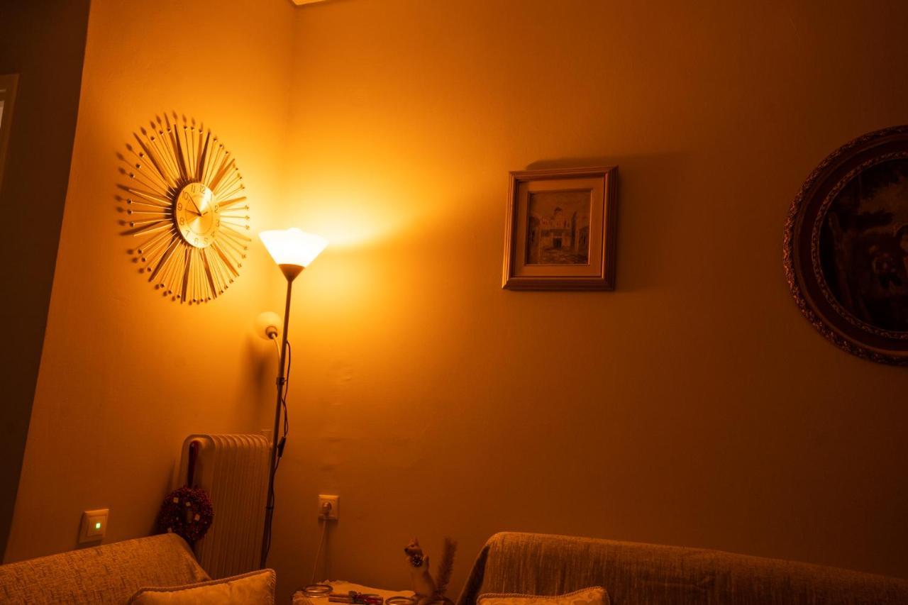 Appartement Neoclassic Modern Apa Ath à Athènes Extérieur photo